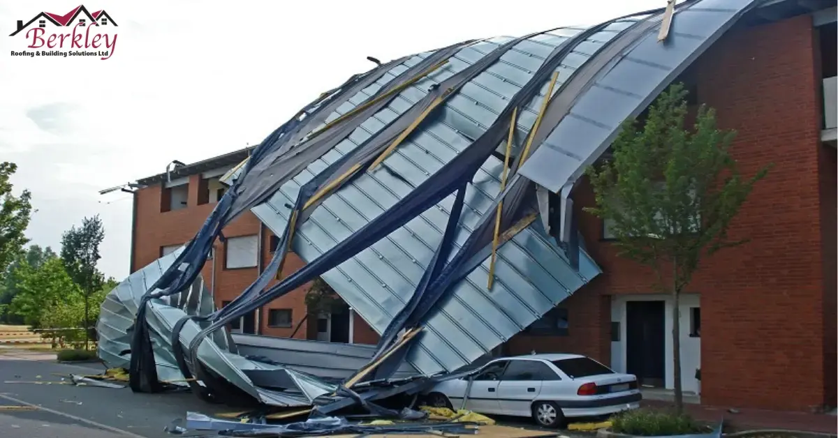 Tips for Emergency Roof Repairs 3 Tips for Emergency Roof Repairs